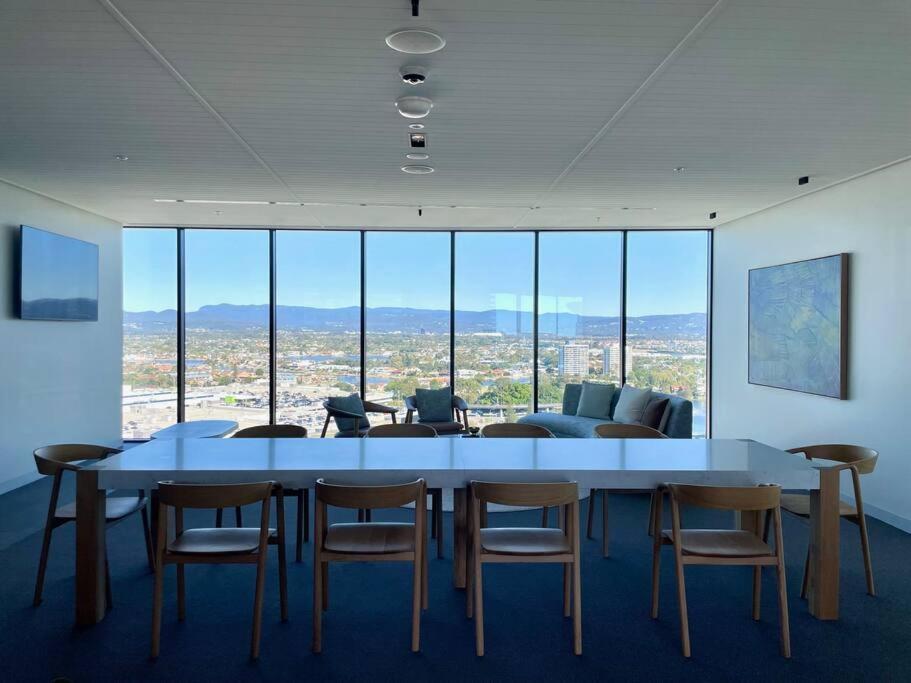 Appartement New Impressive 180° River View 1 Bed Apt With Pool 47F à Gold Coast Extérieur photo