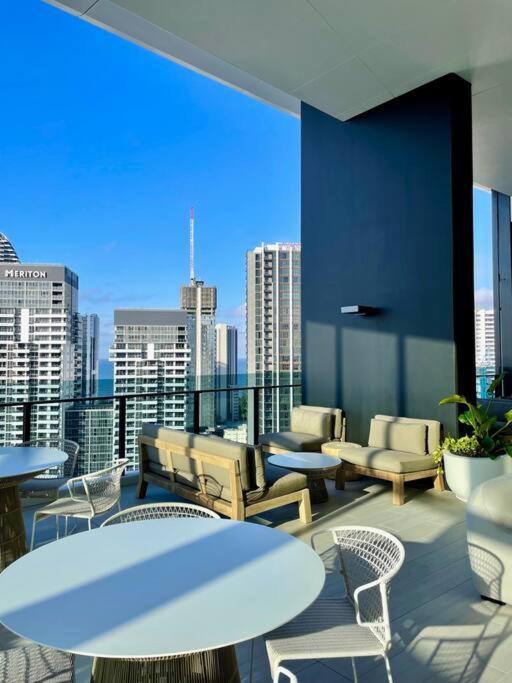 Appartement New Impressive 180° River View 1 Bed Apt With Pool 47F à Gold Coast Extérieur photo